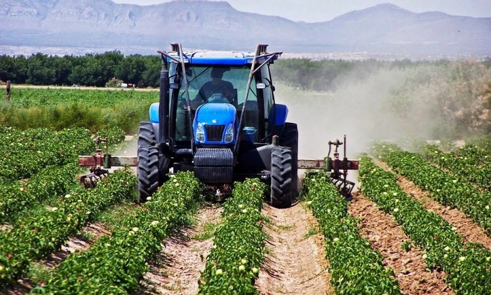 Πως θα γίνει η ρύθμιση των κόκκινων δανείων και η επιστροφή του ΕΦΚ στο πετρέλαιο για τους αγρότες